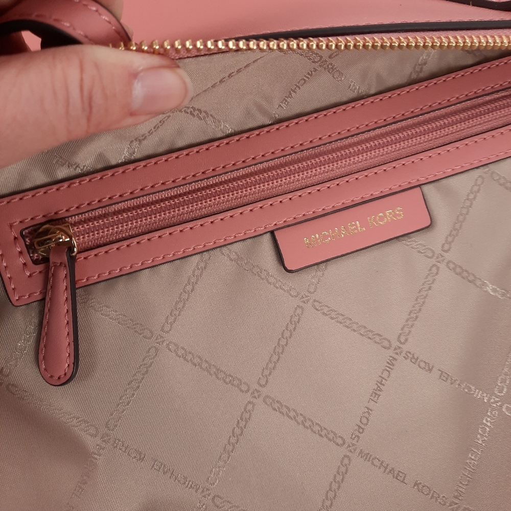 Michael Kors Genuine Saffiano Leather Blush Pink Tote Bag - Picture 11 of 16